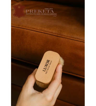 LUXOR natūralaus šerno šerelių odos priežiūros šepetėlis