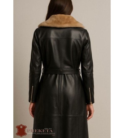 Moteriškas klasikinis paltas su audinės apykakle