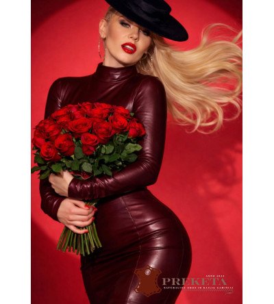 Moteriška bordo spalvos natūralios odos suknelė su aukštu kaklu